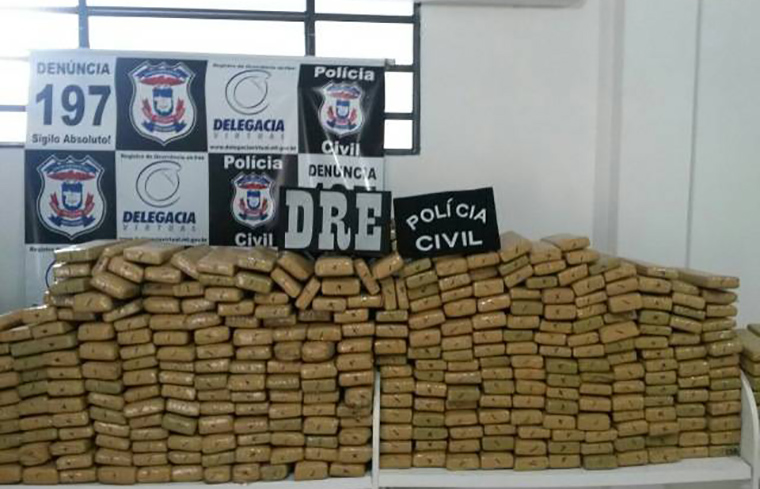 Polícia Civil apreende 416 tabletes de maconha em Várzea Grande