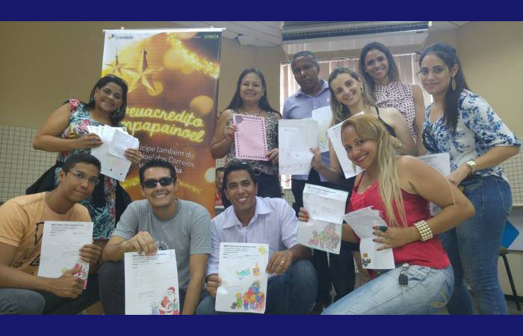 Equipe da DHPP adota cartinhas da Campanha Papai Noel dos Correios