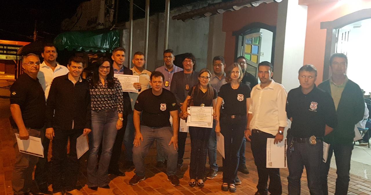 CÂMARA HOMENAGEIA INVESTIGADORES EM CHAPADA