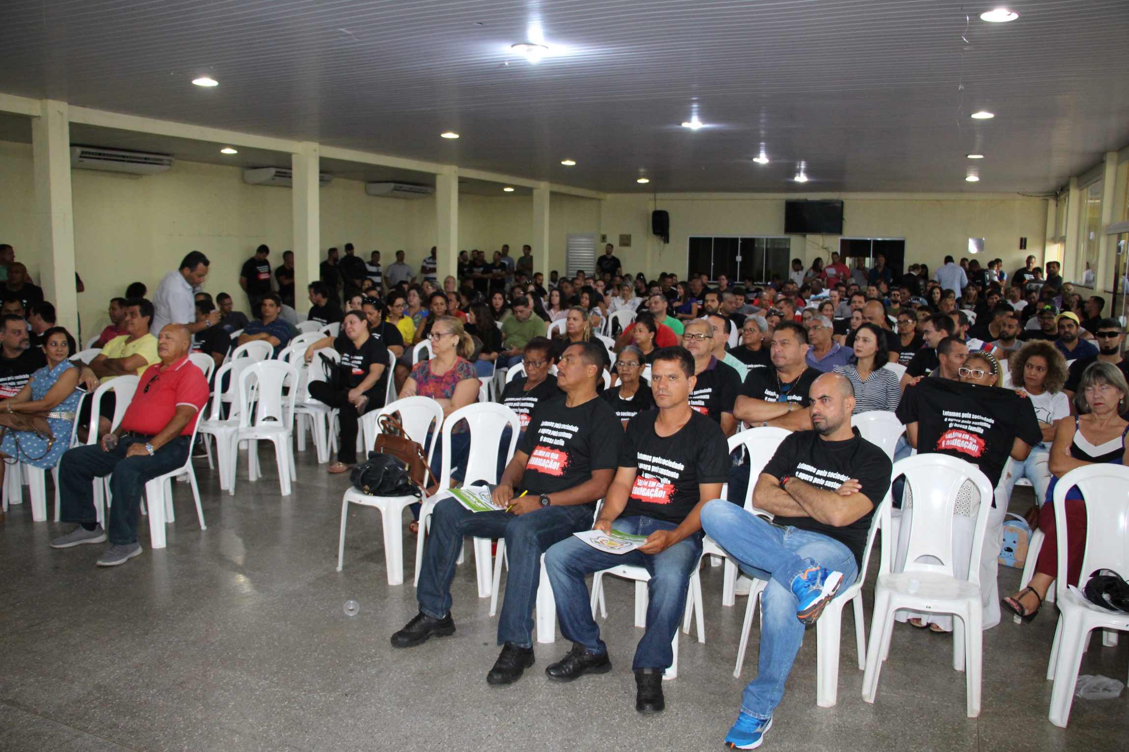 POLICIAIS CIVIS DESCARTAM GREVE AGORA,  MAS MANTÊM ASSEMBLEIA PERMANENTE