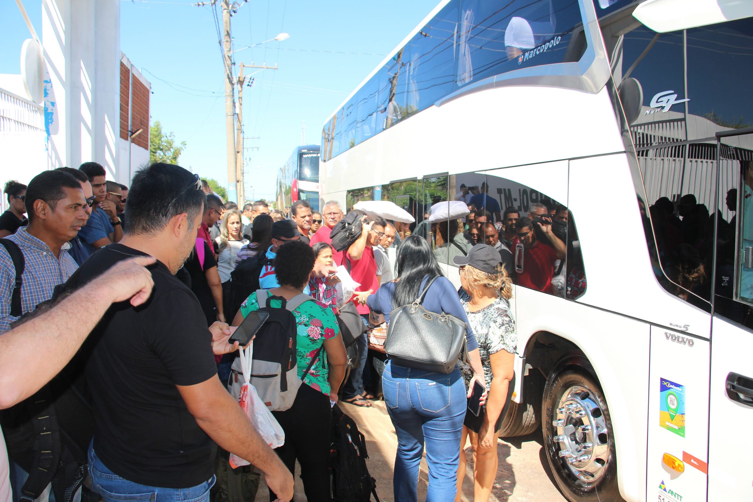 Policiais protestam em defesa de seus direitos