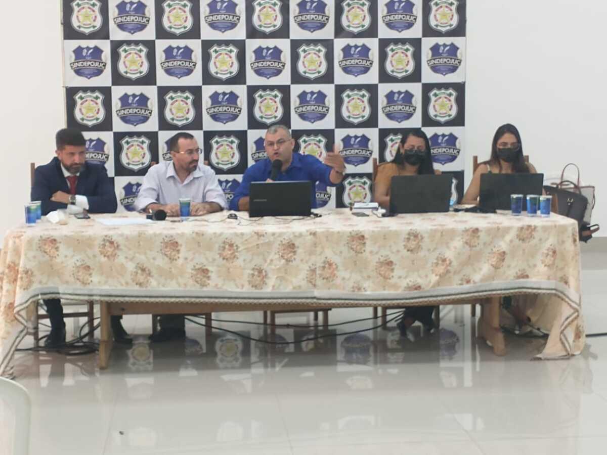Bustamante recebe sindicatos da Polícia Civil; reestruturação de carreiras vai ser discutida com Mauro Carvalho