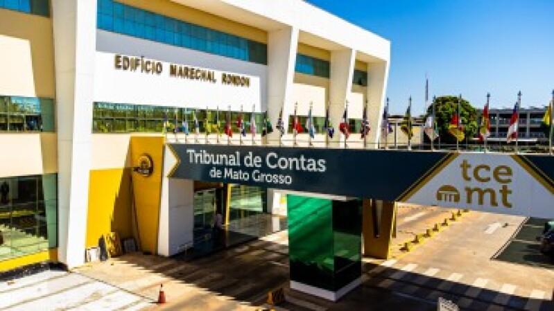FRAUDE DOS CONSIGNADOS.  Sindicatos pedem ao TCE suspensão imediata de cobranças de operadora
